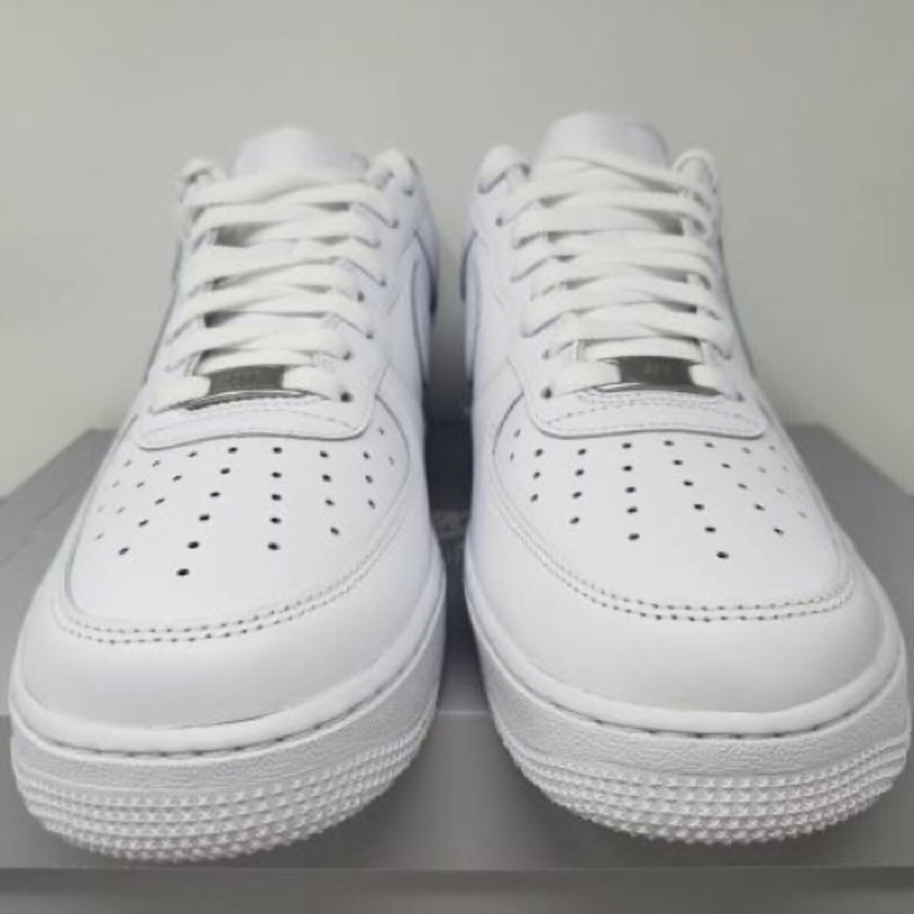 Air Force 1 Men’s size 9.5